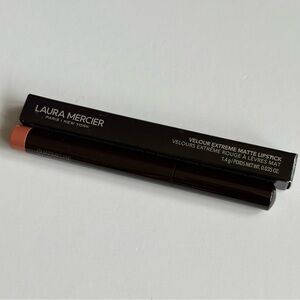 Laura Mercier Velour Extreme Matte Lipstick - Charmeuse